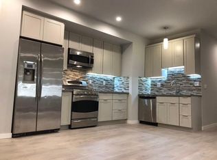 1589 Sacramento St APT 3, San Francisco, CA 94109