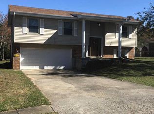 374 Boone Trce, Radcliff, KY 40160