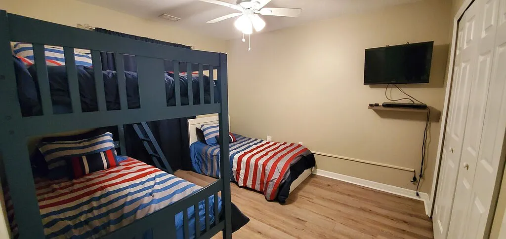 53) M&R Beach Getaway (5300-3-503-MS/RS — Photo 3