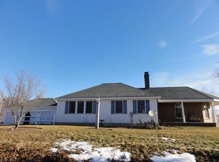 4 Locke Rd, Amherst, NH 03031