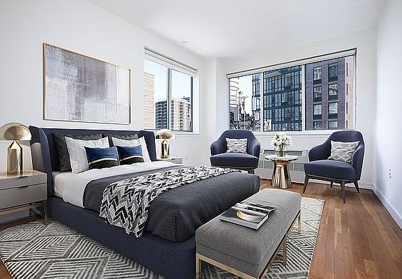 4th image of 40 Gold St Ph D