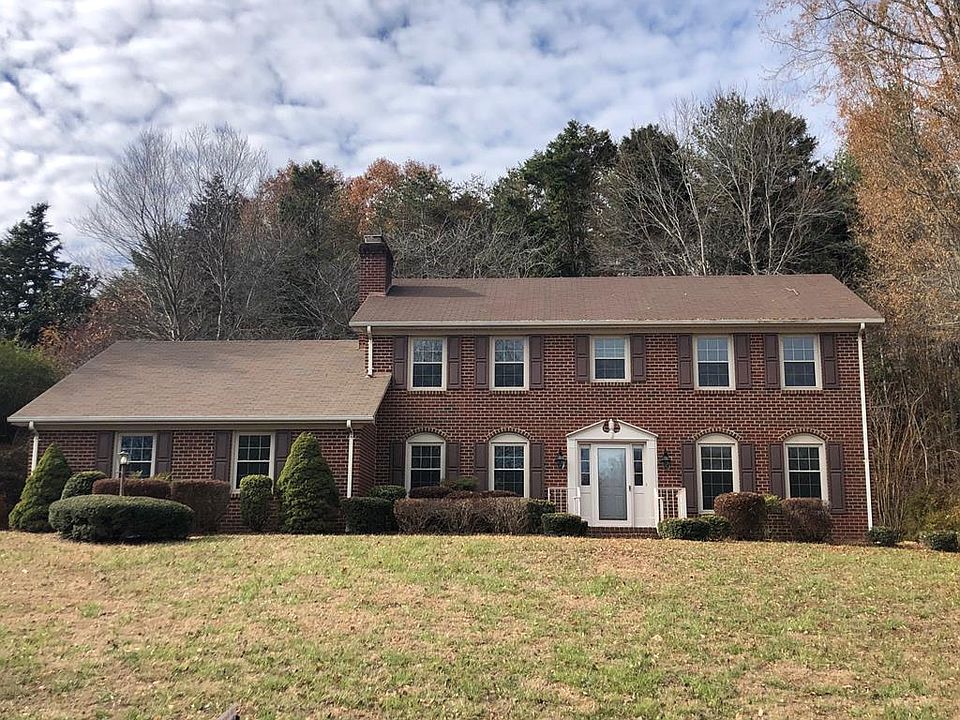 1st image of 117 Woodstock Way