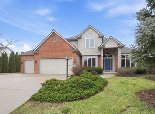 2001 Calais Rd, Fort Wayne, IN 46814