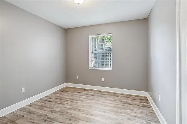 833 Lawrence St — Photo 6