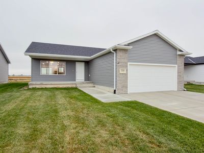 2210 E 41st St, Kearney, NE, 68847