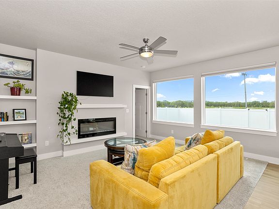 4th image of 710 SE 69th St