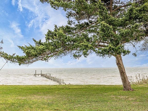 3rd image of 11910 Cedar Gully Rd