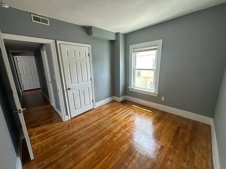 67 Brook St #2 — Photo 5