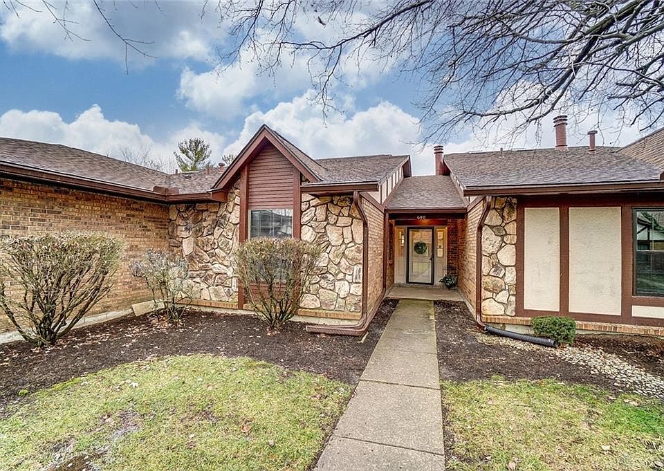 1st image of 690 Pine Needles Dr