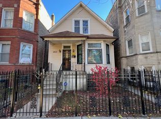 2915 N Sacramento Ave, Chicago, IL 60618