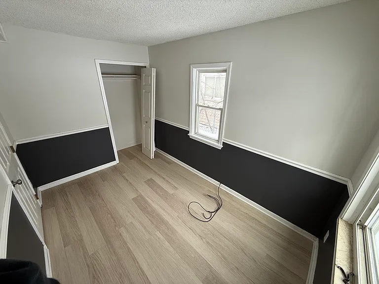 2680 Mott Ave — Photo 9
