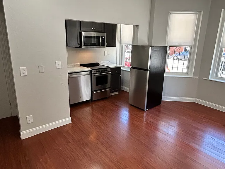 75 S Huntington Ave #1 — Photo 3