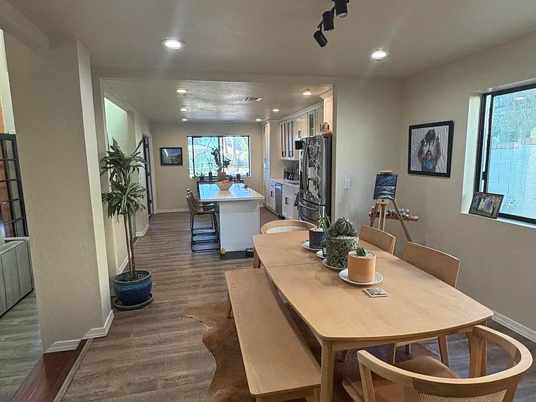 Dining space connected to the kitchen