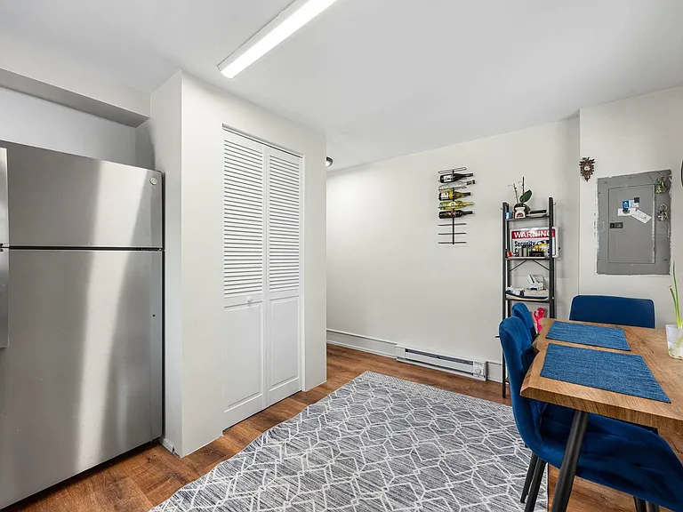 347 Johnston Ave — Photo 7