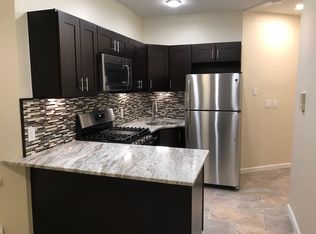 3 East St APT 6, Jersey City, NJ 07306