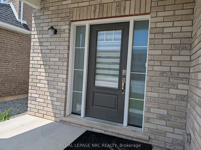 7437 Jonathan Dr — Photo 4