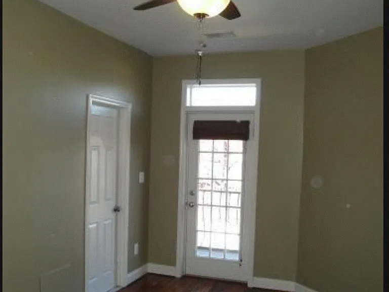 37 R St NW #1 — Photo 15