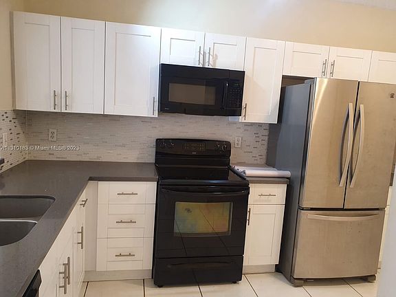 3rd image of 21394 Marina Cove Cir APT 12-H