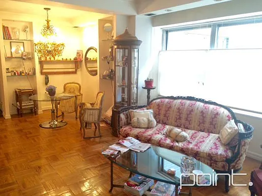 Rented by Point NYC | media 9