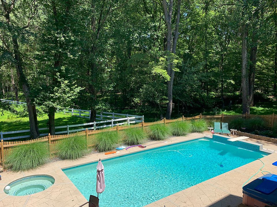 10118 Walker Lake Dr, Great Falls, VA 22066 Zillow