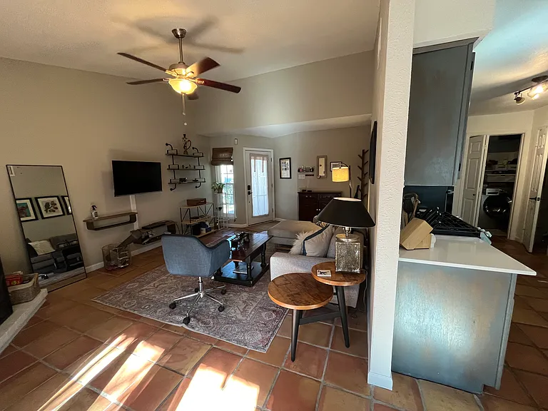 5803 W Gate Blvd #B — Photo 23