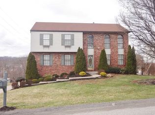 6739 Elk Rush Dr, Imperial, PA 15126