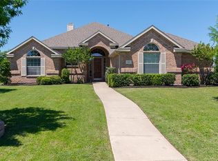 111 Indian Paint Dr, Justin, TX 76247