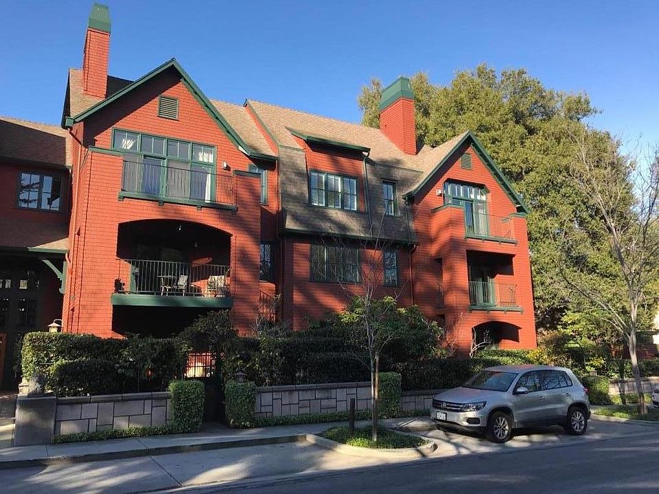 2nd image of 38 3rd St APT 202