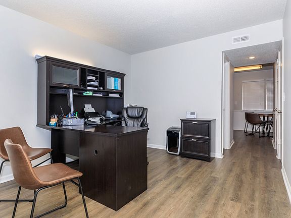 3rd image of 4501 Harbour Lake Dr APT C4