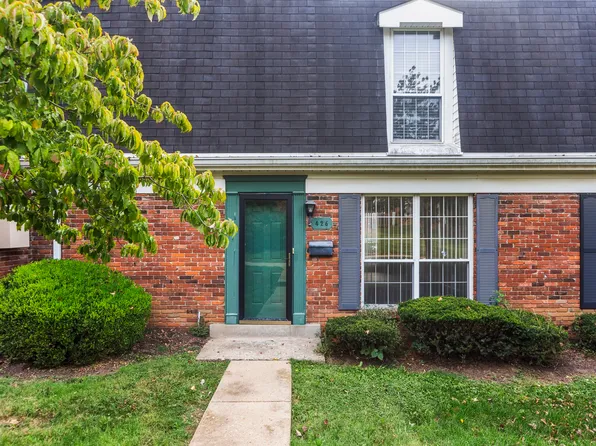426 Chapel Ridge Dr #426, Hazelwood, MO 63042