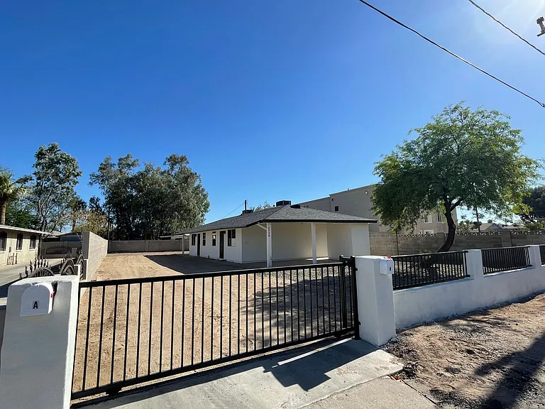 Charming 1 bed 1 bath in great location! — Photo 22