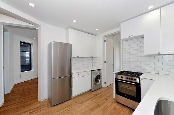 Rented by Aether Property Group | media 1