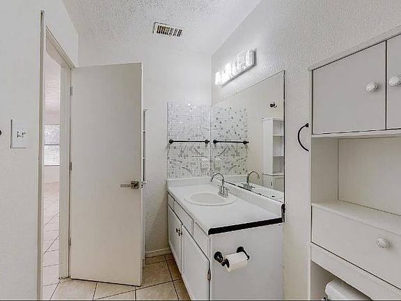 2nd image of 6520 Carney Ave NW