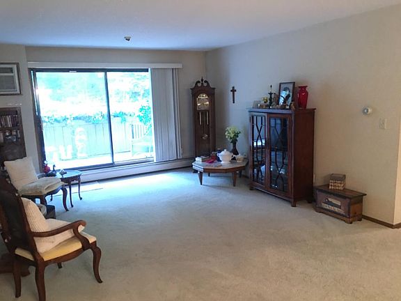 4th image of 12600 Parkwood Dr APT 107