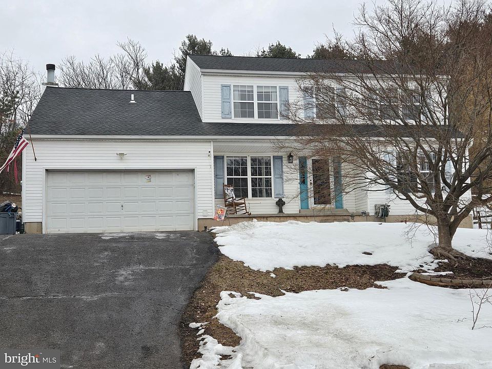 1st image of 2426 Donna Ln