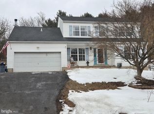 2426 Donna Ln, Pottstown, PA 19464