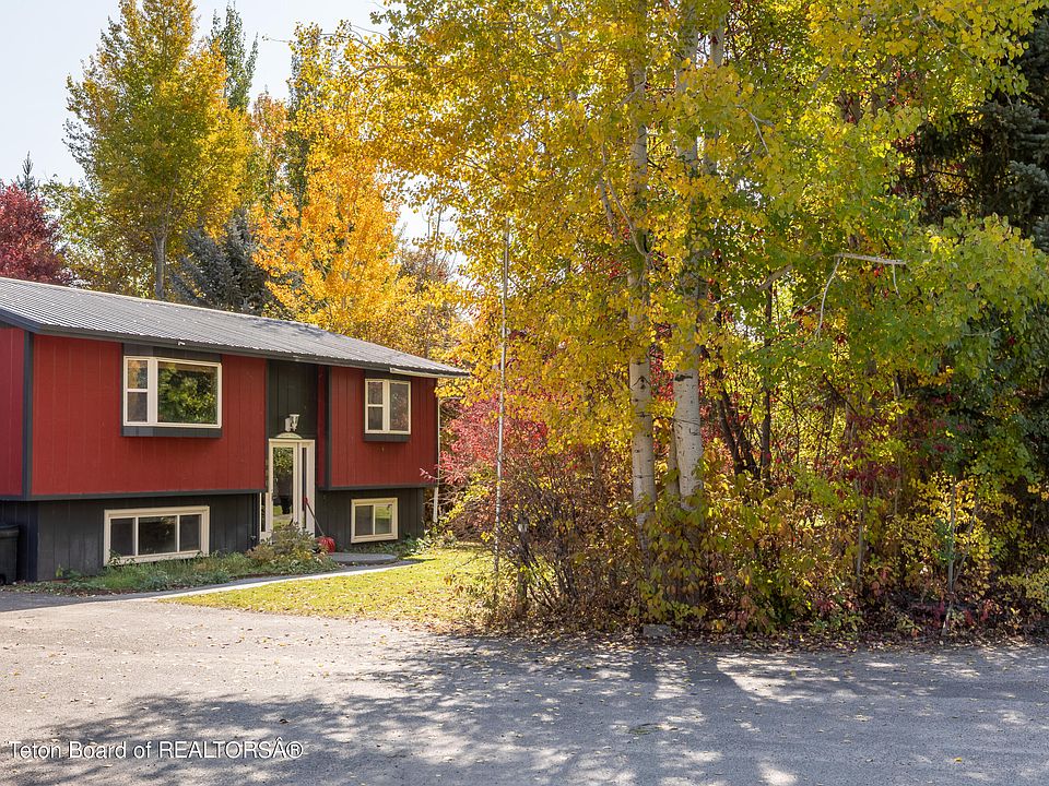 1st image of 850 Hi Country Dr