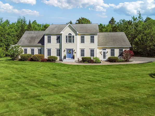 3 Emily's Way, Winslow, ME 04901