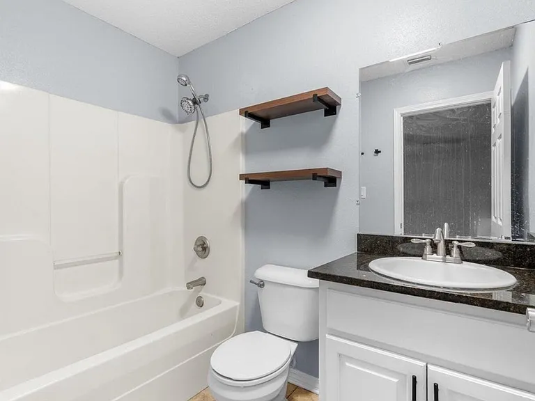 116 Fairoaks Dr — Photo 14