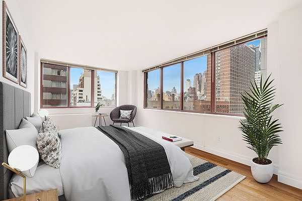 1st image of 260 W 52nd St APT 10F