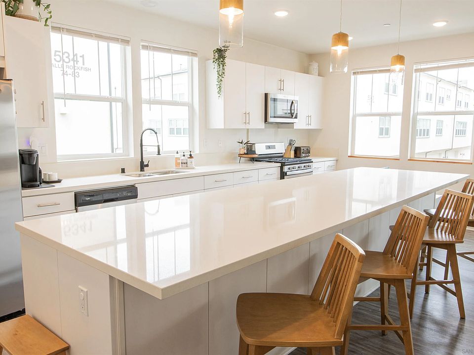 1st image of 5361 Calle Rockfish #73