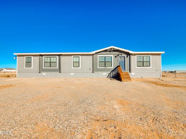 1385 Arasian Desert Dr, Chaparral, NM 88081