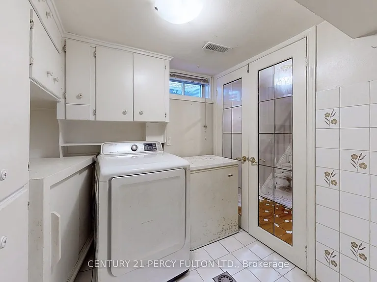 69 24th St — Photo 39