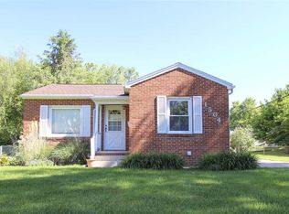 1504 Sunnyside Dr, Cedar Falls, IA