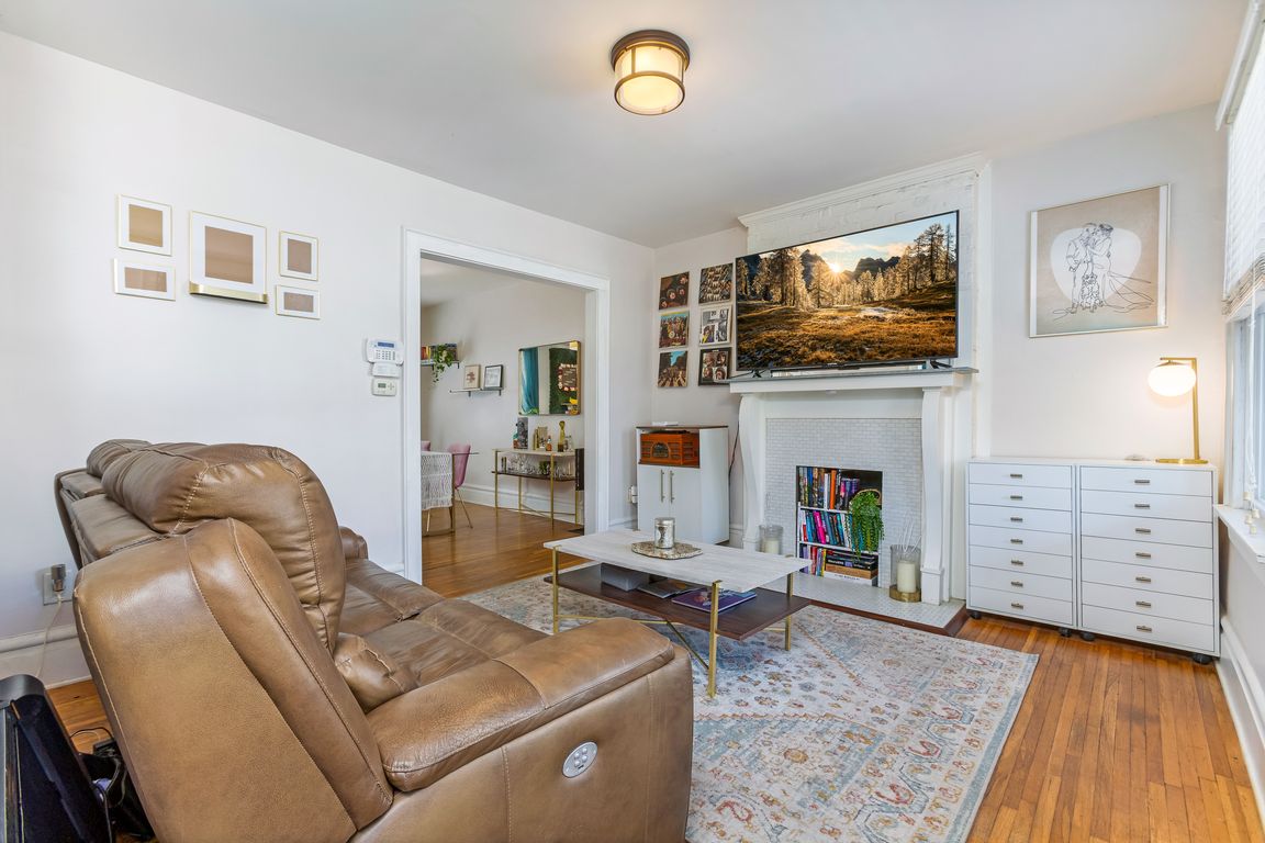 next background image