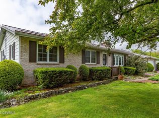 13 Edwin St, Middleburg, PA 17842