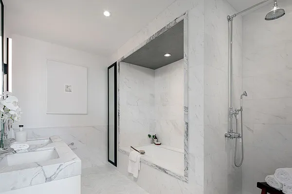 Rented by Niche Real Estate and Marketing LLC | media 20