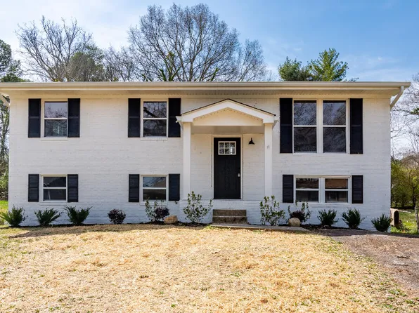 1422 Carousel Rd, Chattanooga, TN 37411