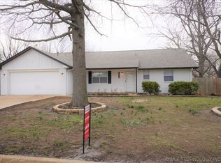 2212 S Juniper Ave, Broken Arrow, OK 74012