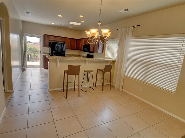 5512 Costa Uerde Rd NW — Photo 6